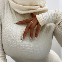 Load image into Gallery viewer, Robe moulante à manches longues et capuche