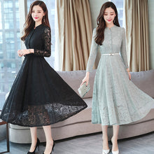 Load image into Gallery viewer, Robe mi-longue en dentelle
