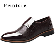 Load image into Gallery viewer, Men&#39;s shoes Leather Embossing Classic Fashion Luxury men shoes Wear-resistant Non slip Mans footwear Anti-slip Black shoes
